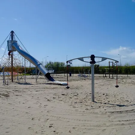 Cosy Petten, Family Only Campsite *