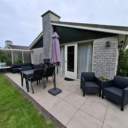 Campsite Cosy Petten, Family Only *